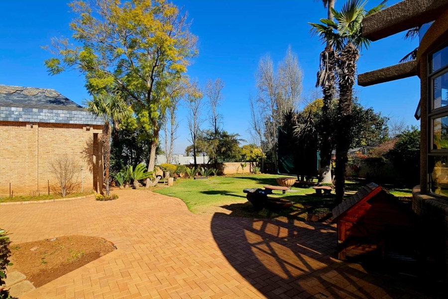 4 Bedroom Property for Sale in Heuwelsig Free State